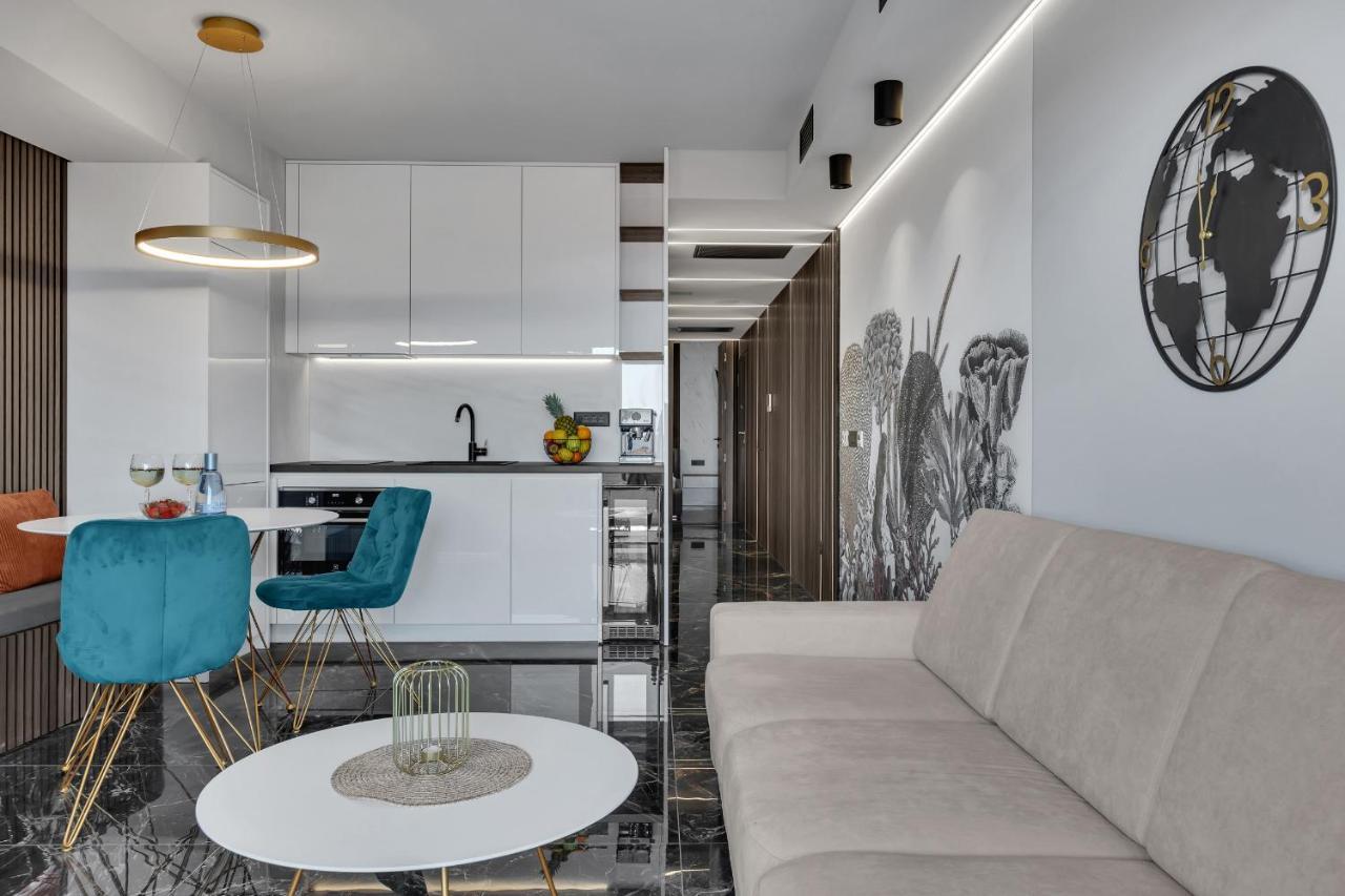 Lux Apartment Dolce Vita - Private Hottub Makarska Buitenkant foto